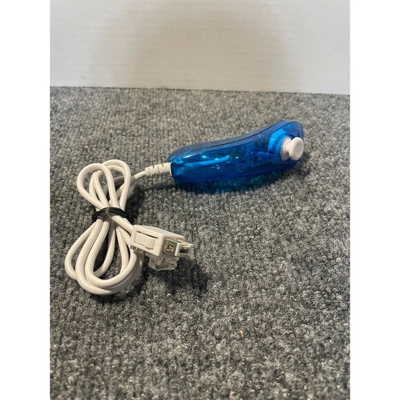 Nintendo Wii Nunchucks Rock Candy Blue Edition - Picture 1 of 6